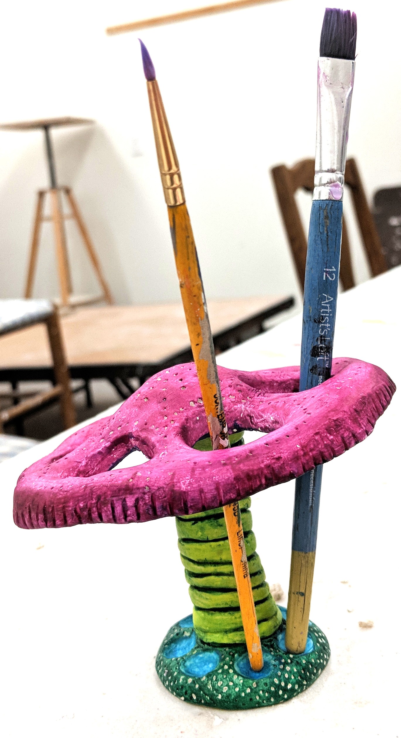 clay brush holder